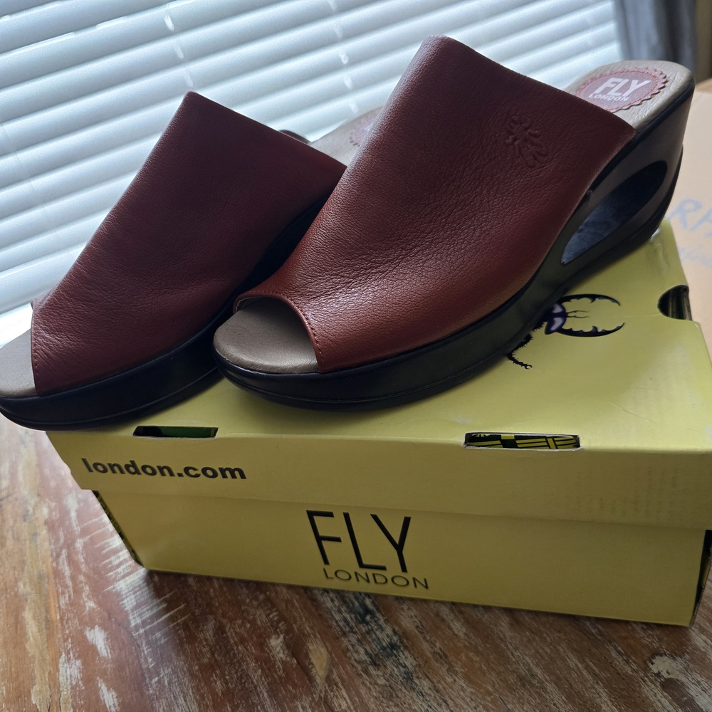 FLY London Women's Brick Red Peep-Toe Sandals
